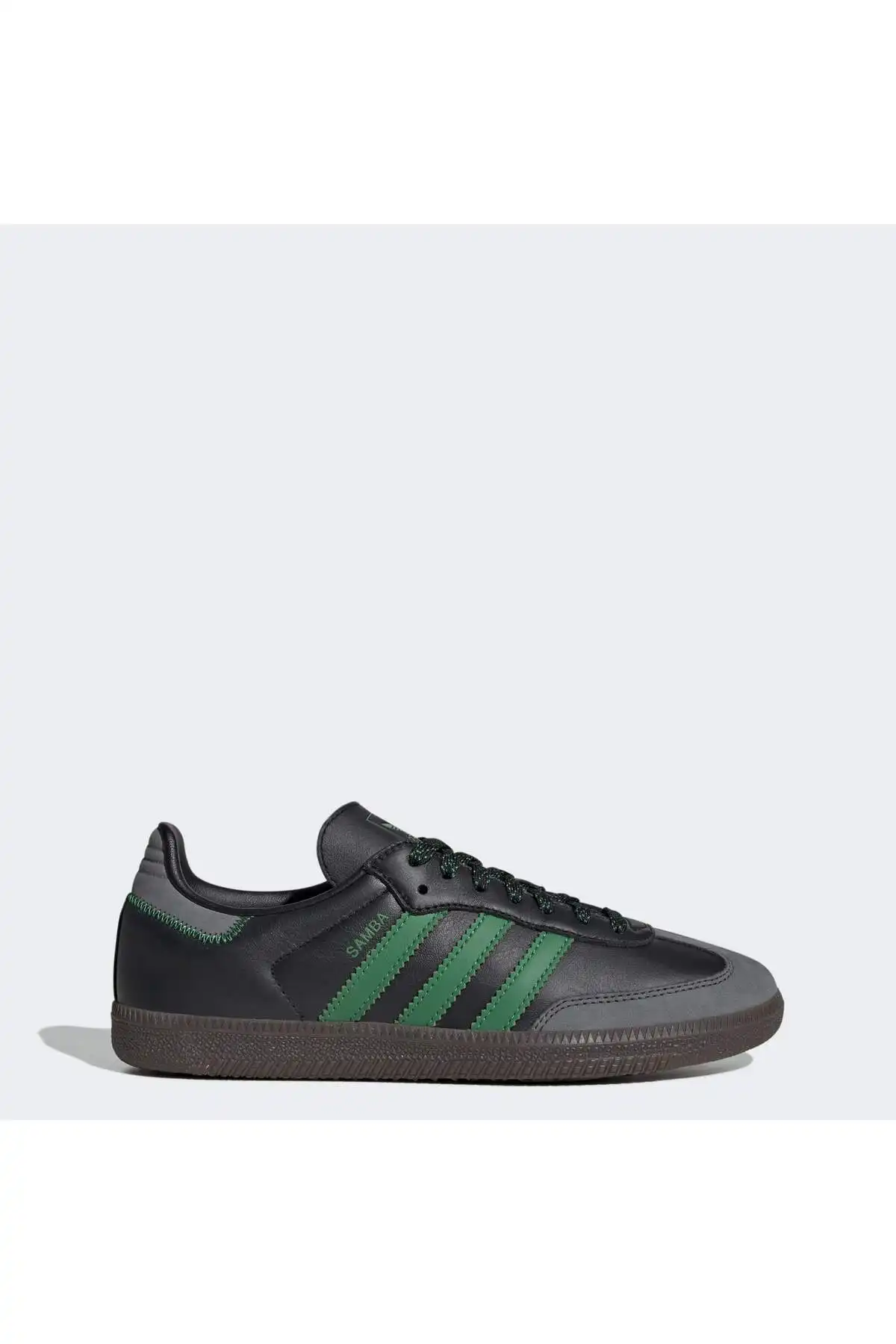 کفش اسپورت مردانه مدل جدید پاییز  2025  برند  adidas به رنگ  سبز سیاه