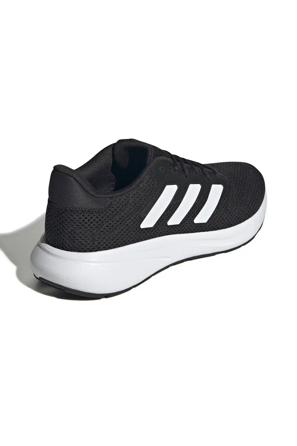 کفش اسپورت مردانه مدل جدید پاییز  2025  برند  adidas به رنگ  سیاه