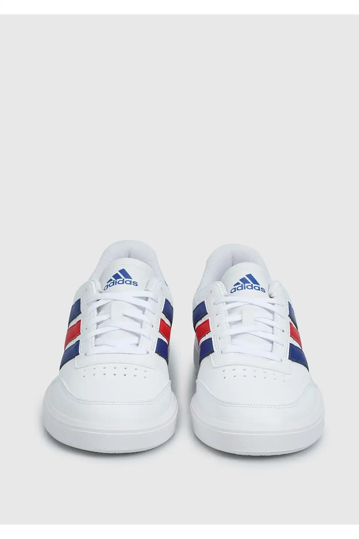 کفش اسپورت مردانه مدل جدید پاییز  2025  برند  adidas به رنگ  سفید
