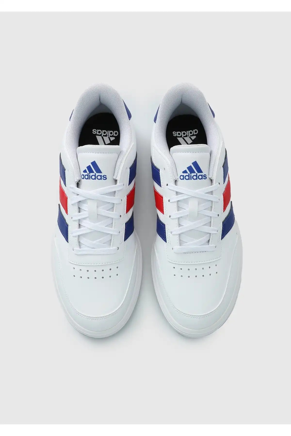 کفش اسپورت مردانه مدل جدید پاییز  2025  برند  adidas به رنگ  سفید