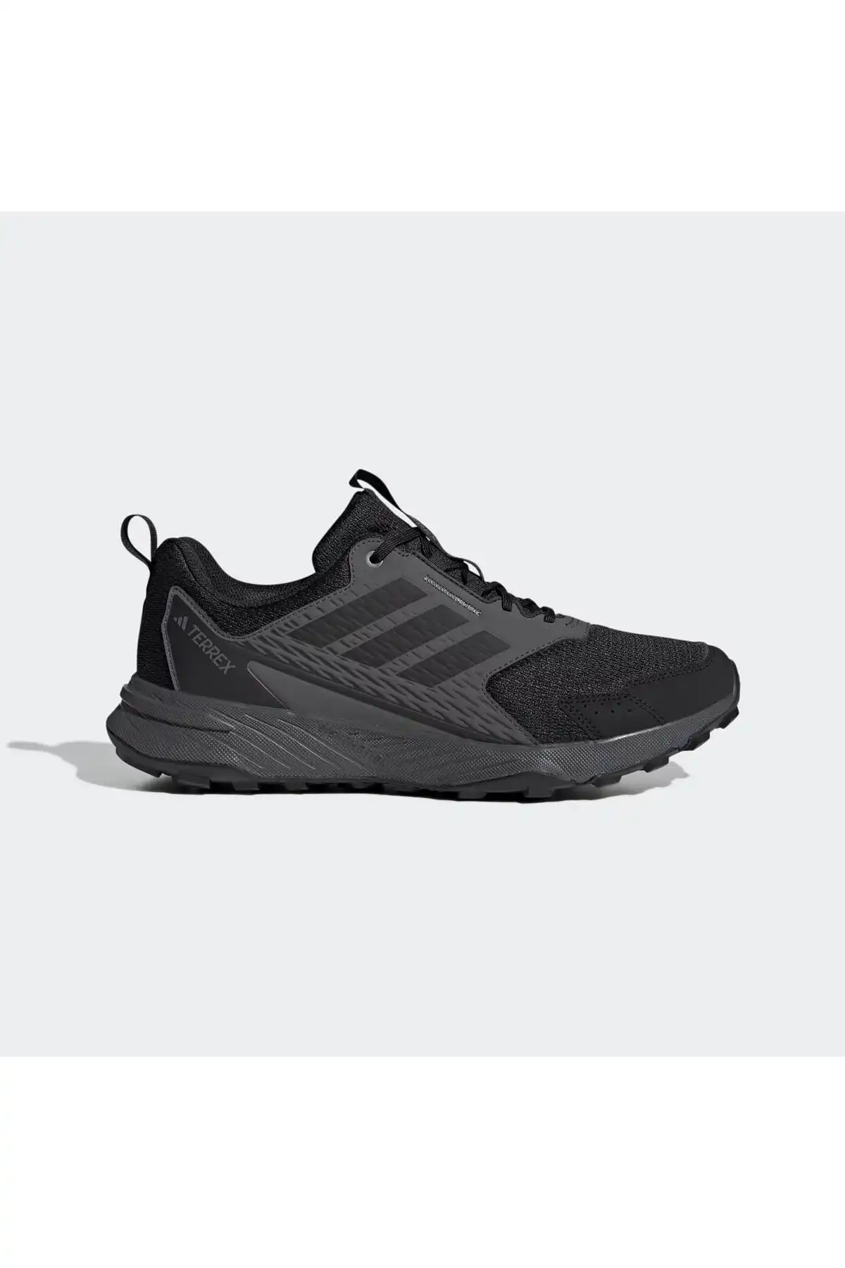 کفش اسپورت مردانه مدل جدید پاییز  2025  برند  adidas به رنگ  سیاه