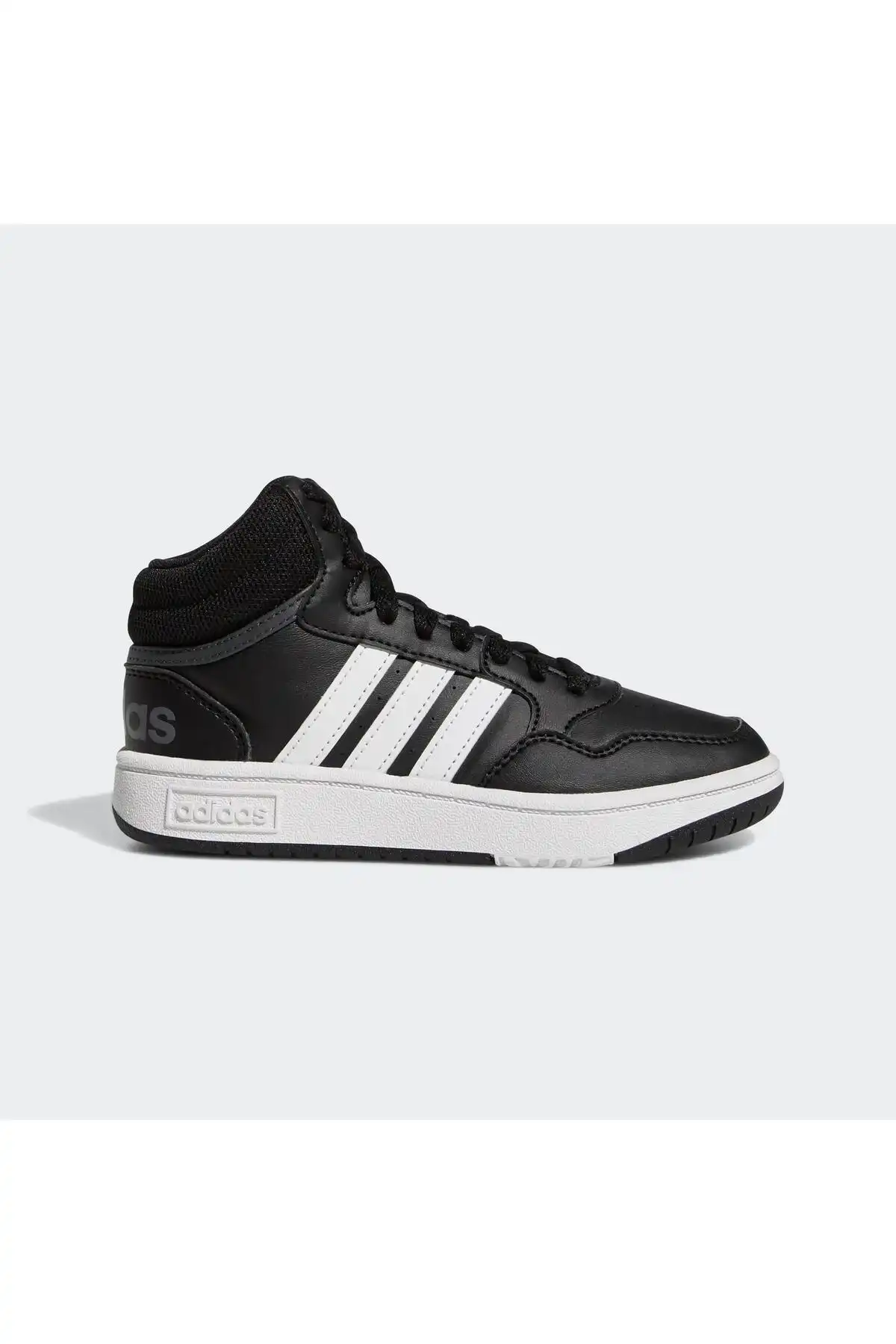 کفش اسپورت مردانه مدل جدید پاییز  2025  برند  adidas به رنگ  سیاه