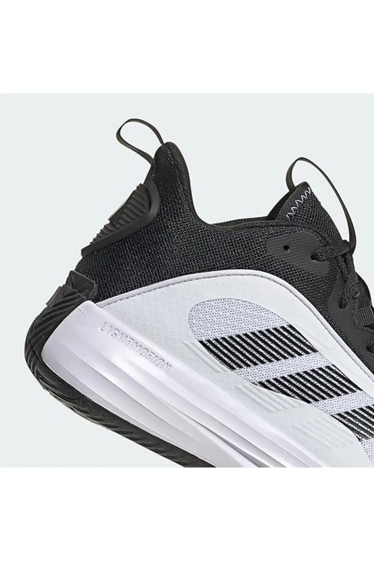 کفش اسپورت مردانه مدل جدید پاییز  2025  برند  adidas به رنگ  رنگارنگ