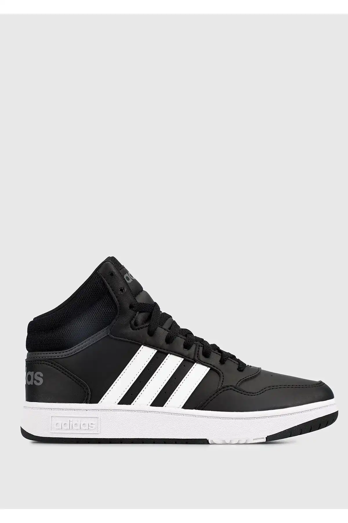 کفش اسپورت مردانه مدل جدید پاییز  2025  برند  adidas به رنگ  سیاه