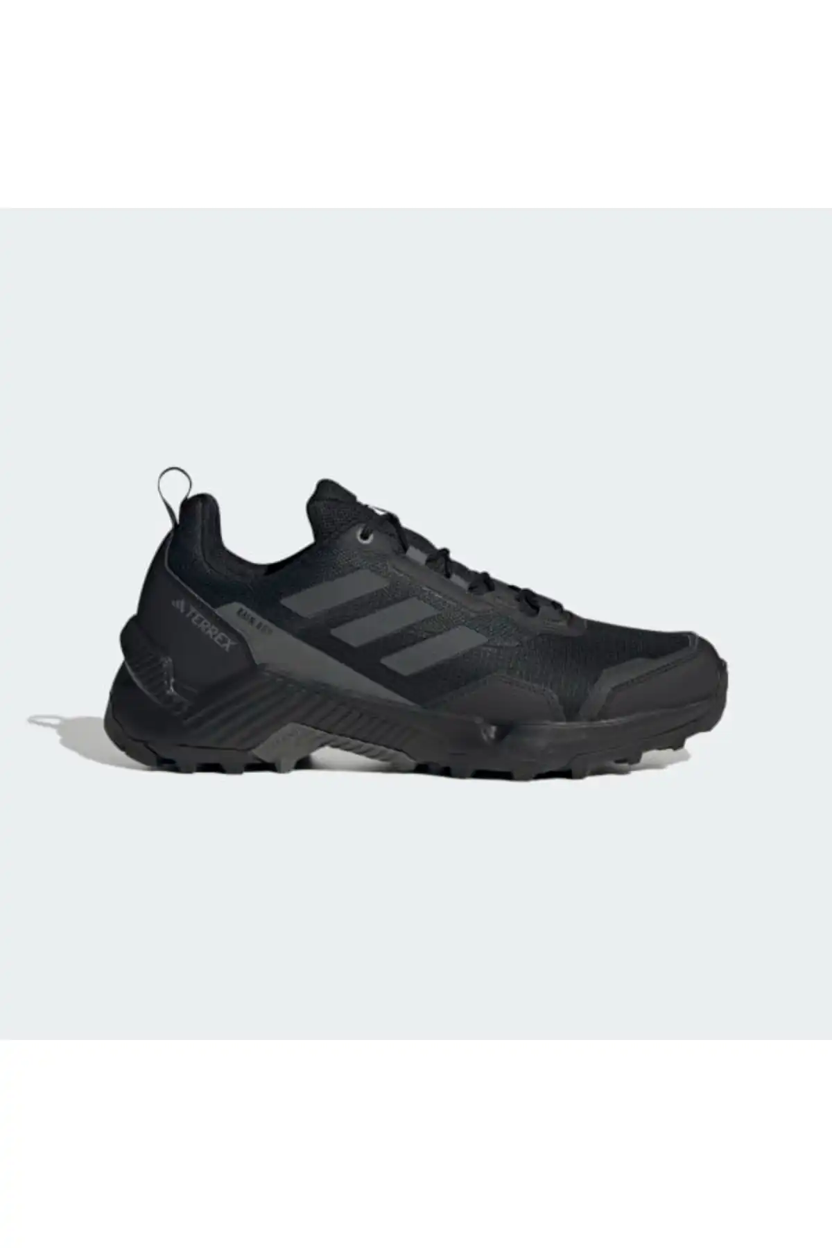 کفش اسپورت مردانه مدل جدید پاییز  2025  برند  adidas به رنگ  سیاه
