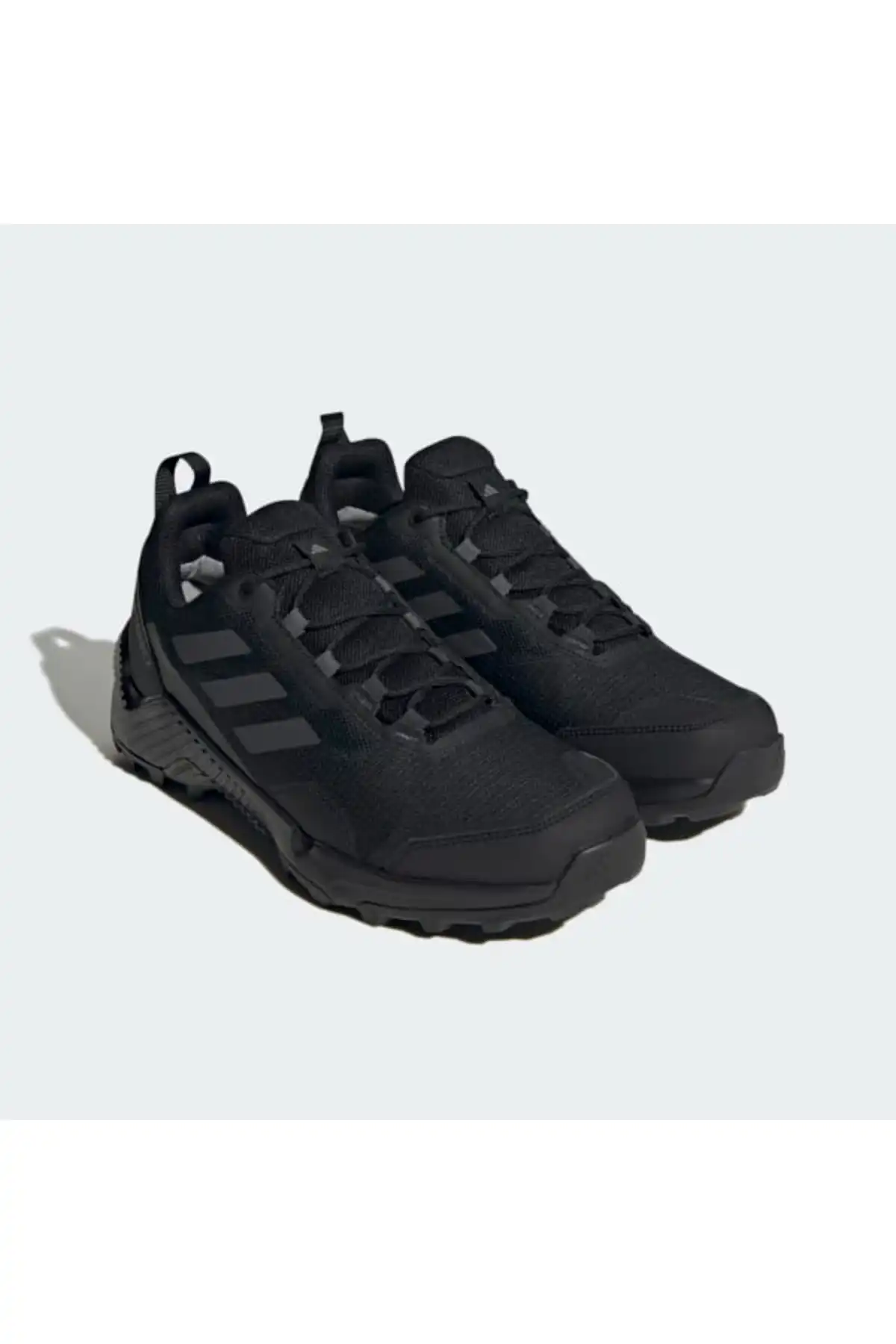 کفش اسپورت مردانه مدل جدید پاییز  2025  برند  adidas به رنگ  سیاه