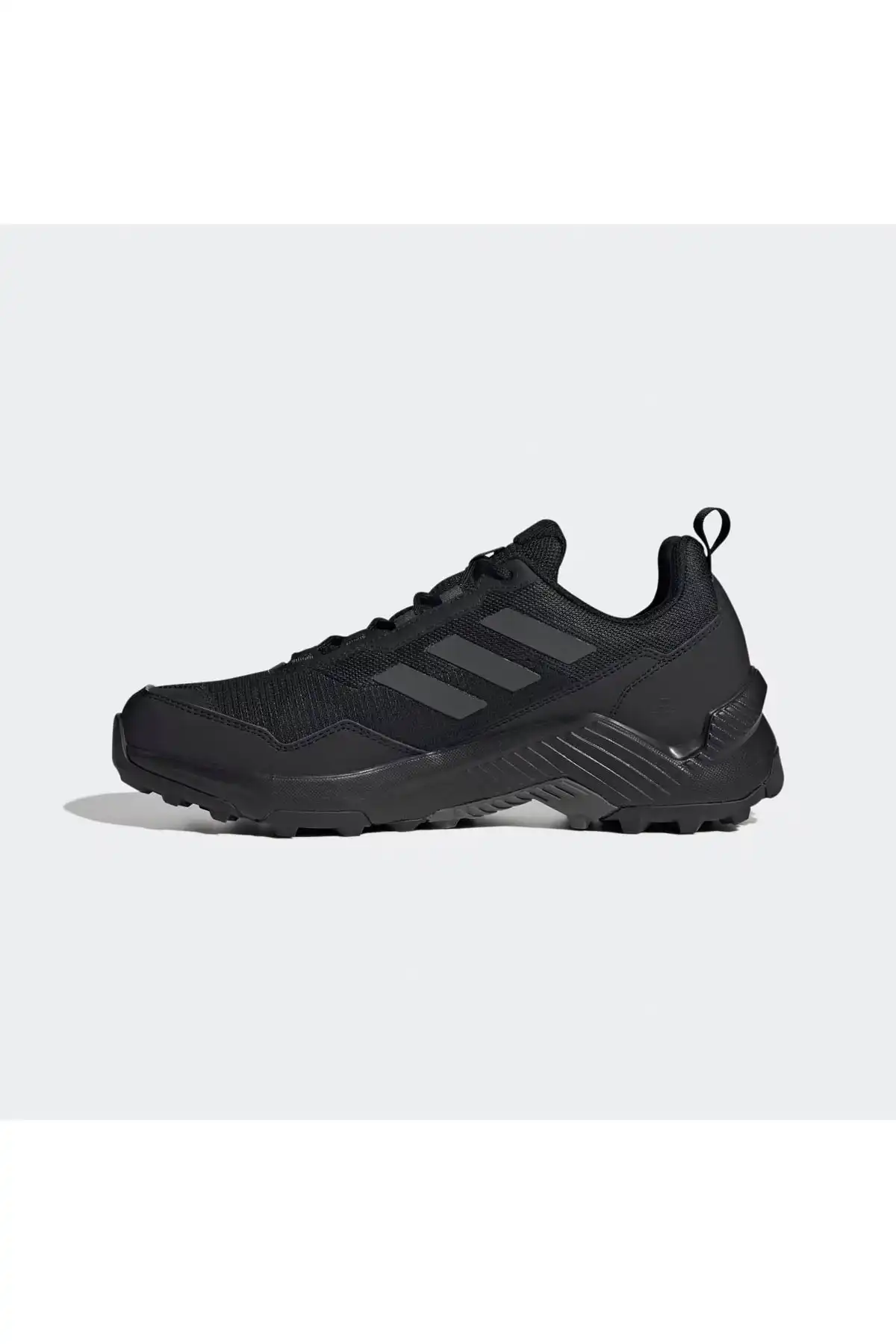 کفش اسپورت مردانه مدل جدید پاییز  2025  برند  adidas به رنگ  سیاه