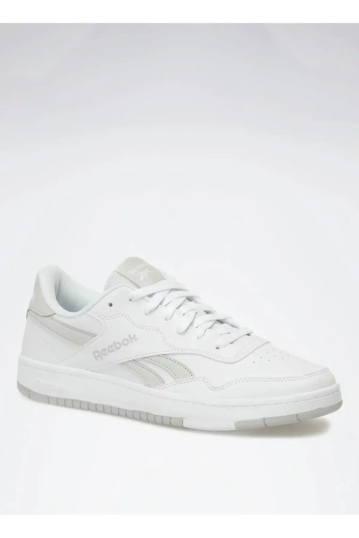 کفش اسپورت مردانه مدل جدید پاییز  2025  برند  Reebok به رنگ  سفید