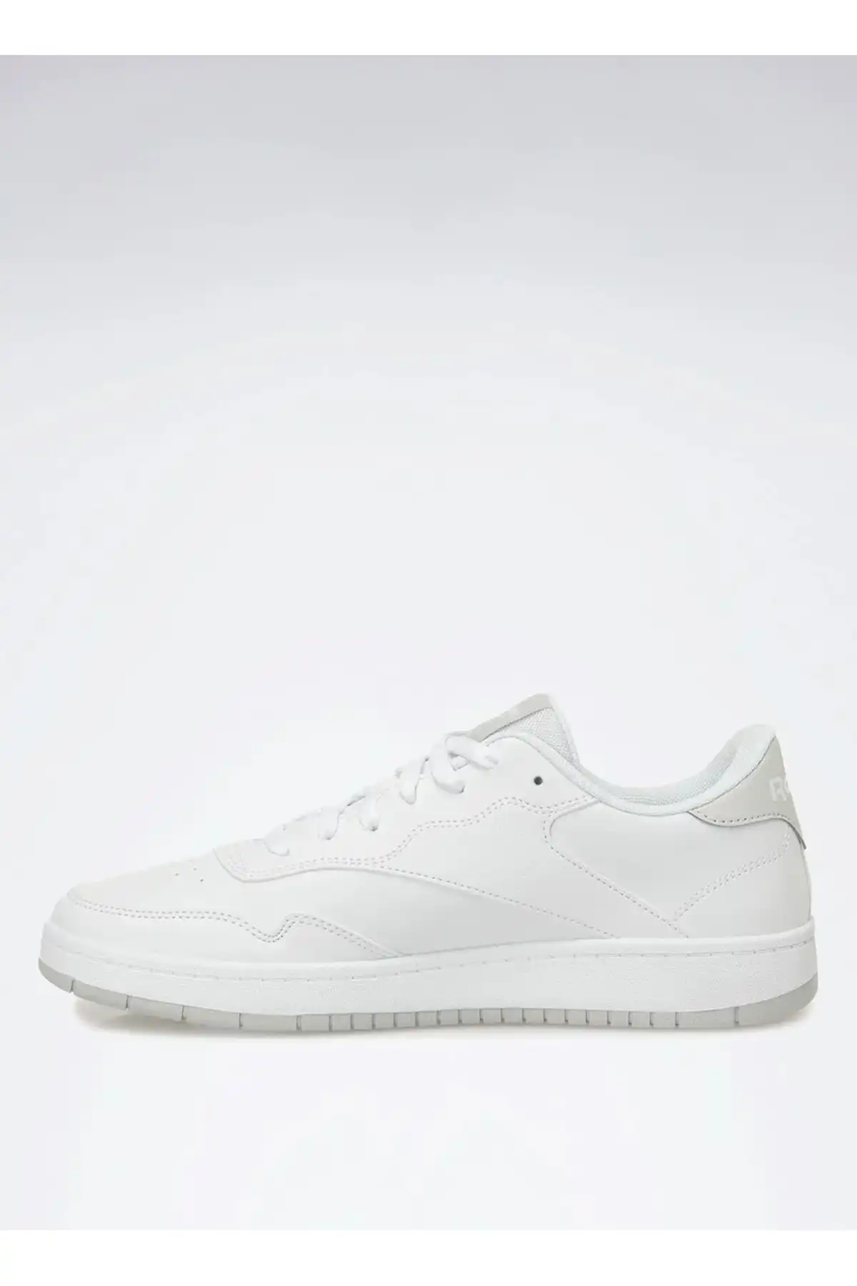 کفش اسپورت مردانه مدل جدید پاییز  2025  برند  Reebok به رنگ  سفید