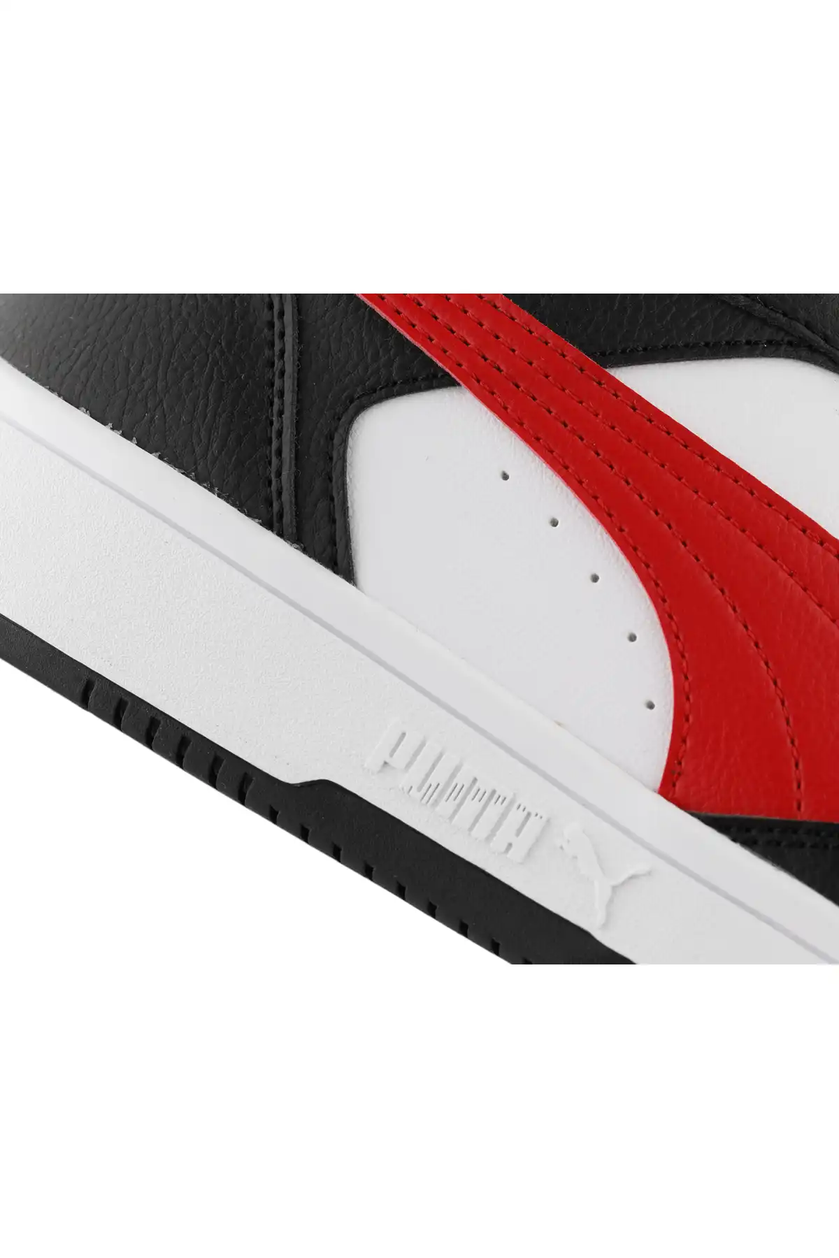 کفش اسپورت مردانه مدل جدید پاییز  2025  برند  Puma به رنگ  سیاه R04V6