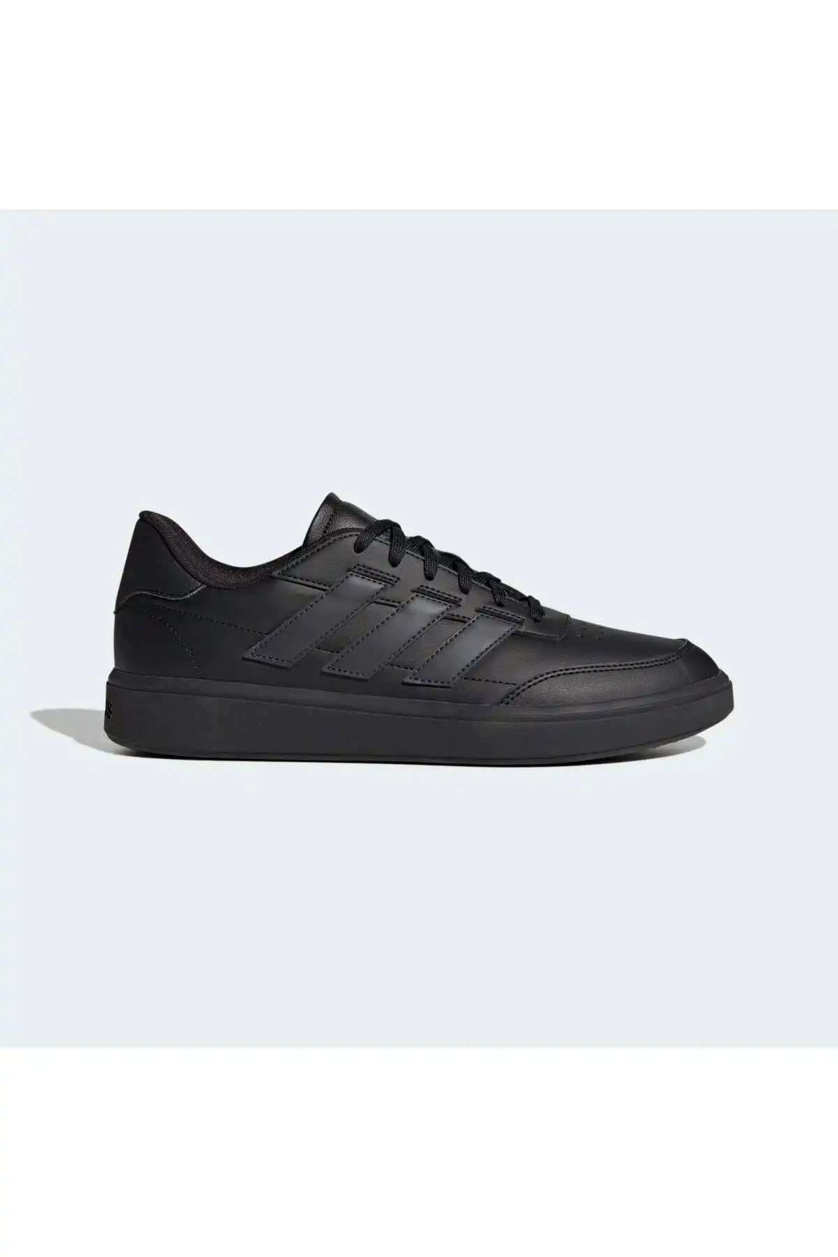 کفش اسپورت مردانه مدل جدید پاییز  2025  برند  adidas به رنگ  سیاه هسته