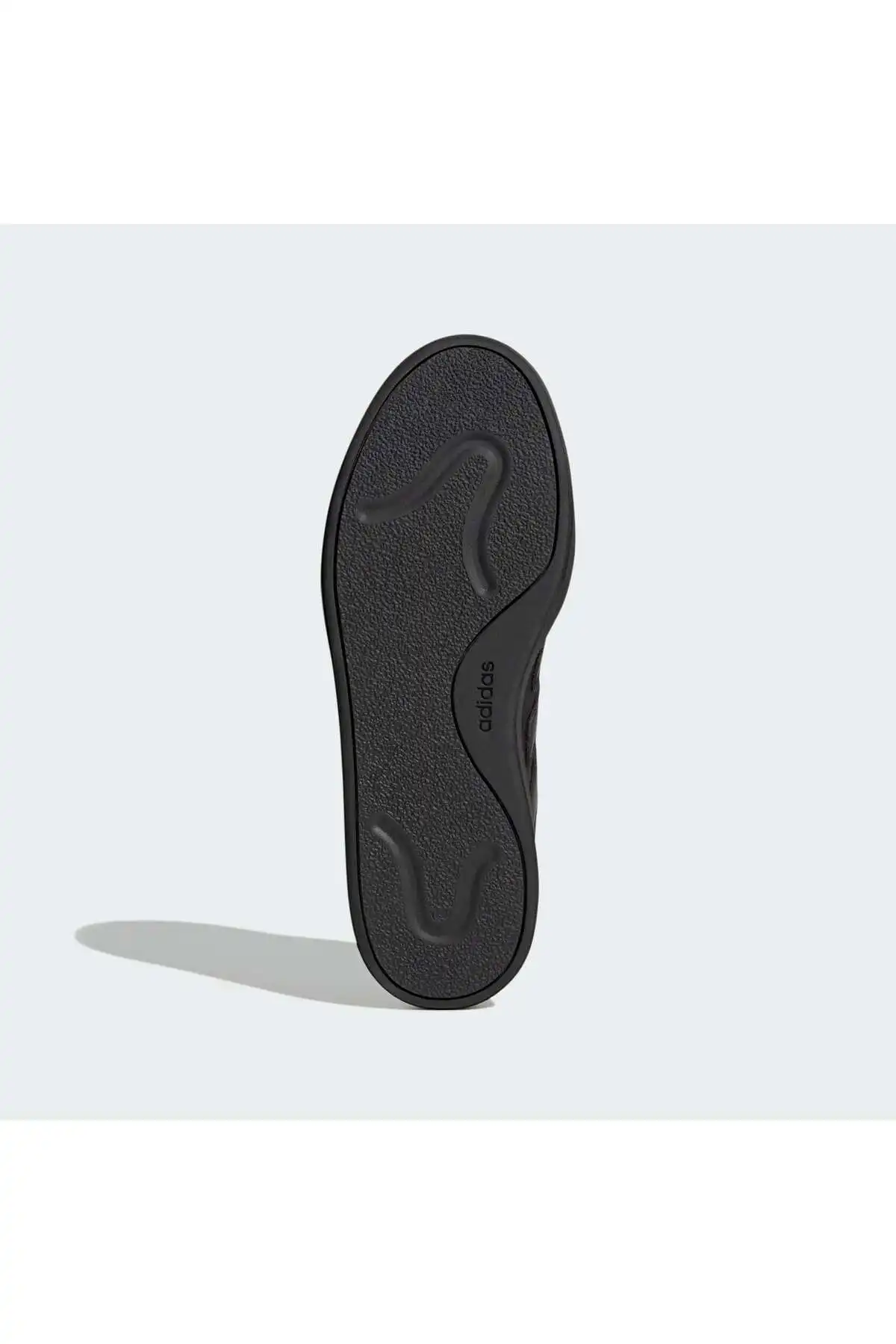 کفش اسپورت مردانه مدل جدید پاییز  2025  برند  adidas به رنگ  سیاه هسته