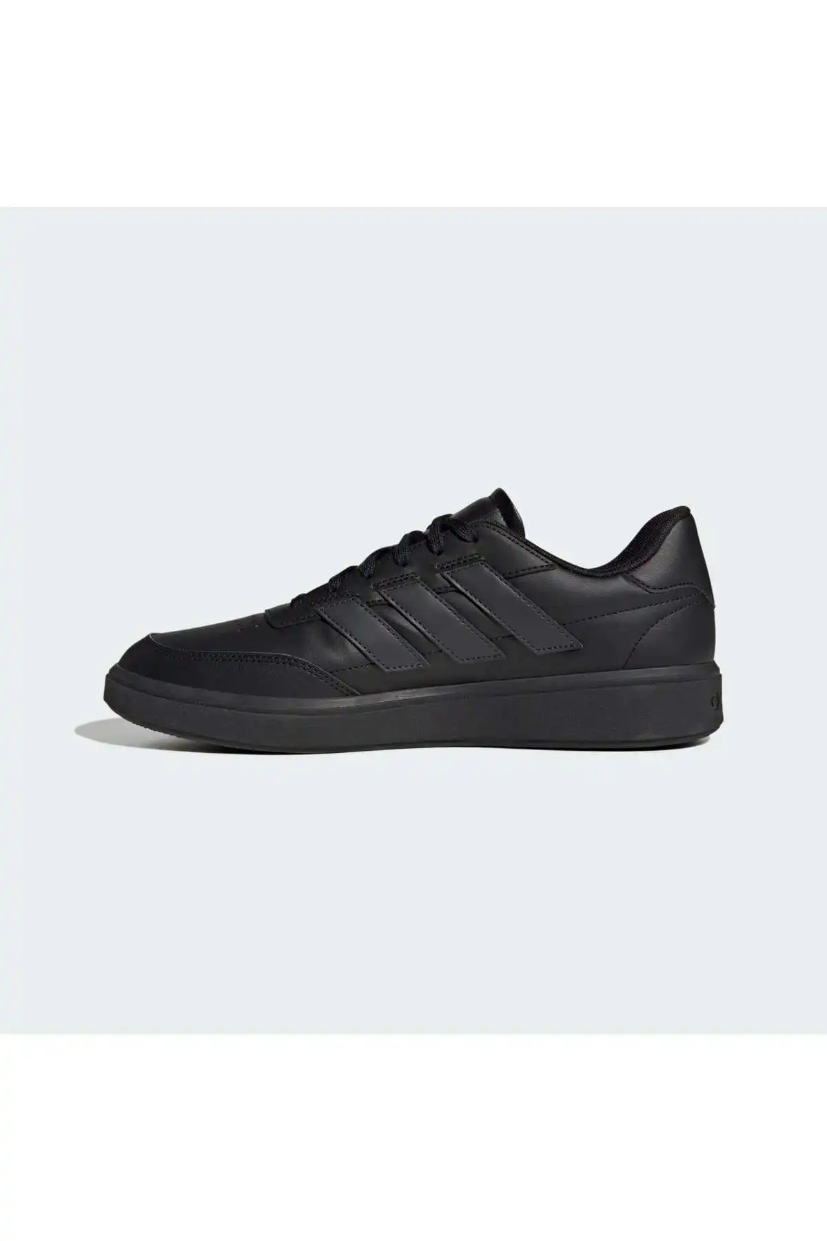 کفش اسپورت مردانه مدل جدید پاییز  2025  برند  adidas به رنگ  سیاه هسته