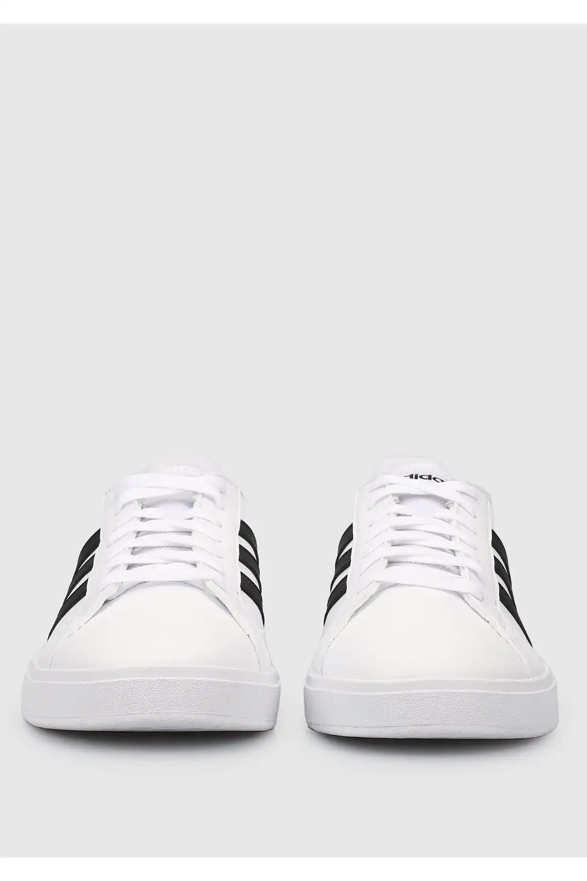 کفش اسپورت مردانه مدل جدید پاییز  2025  برند  adidas به رنگ  FTWR WHITE-.