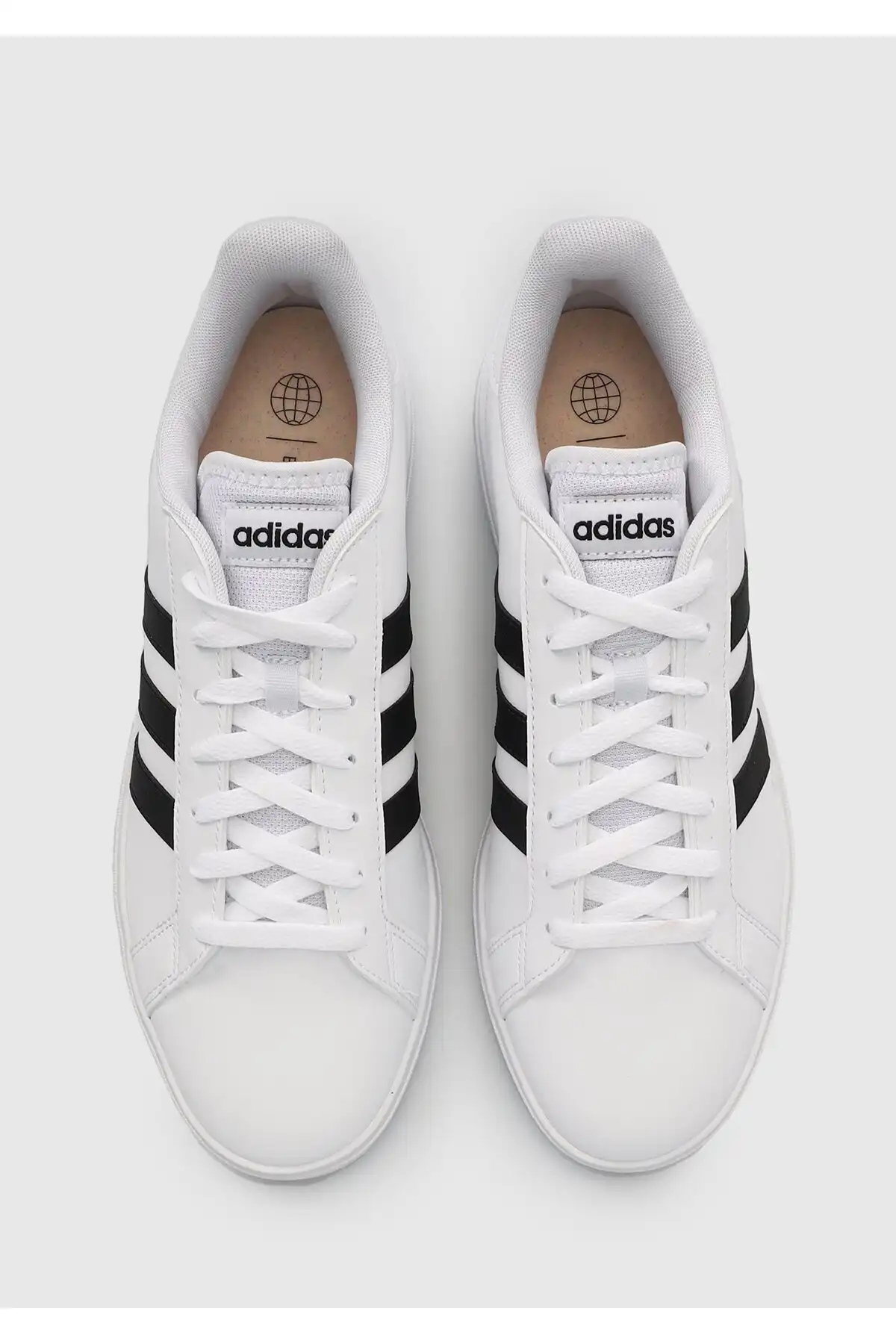 کفش اسپورت مردانه مدل جدید پاییز  2025  برند  adidas به رنگ  FTWR WHITE-.