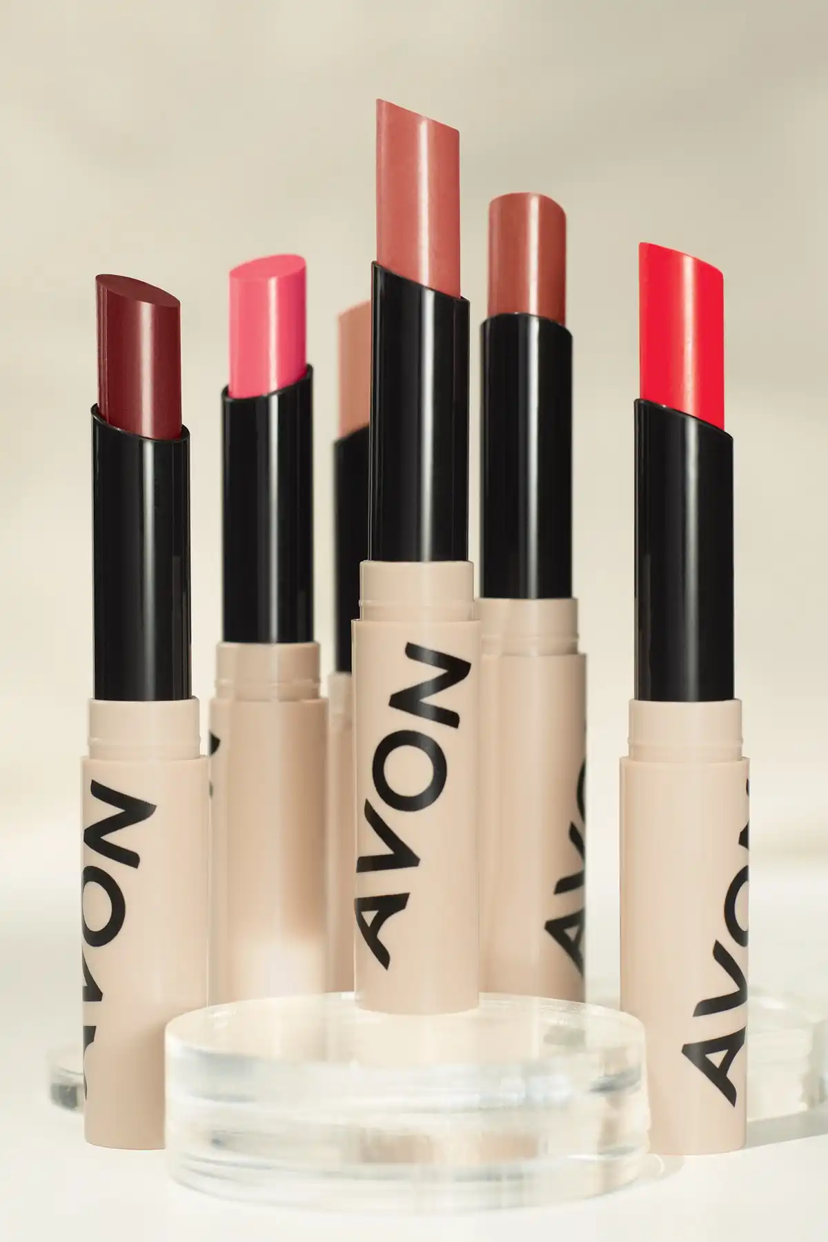 بالم لب رنگی بالم لب رنگی آلو برند   Avon(آوون) به رنگ   بنفش در دسته حالت دهنده مو