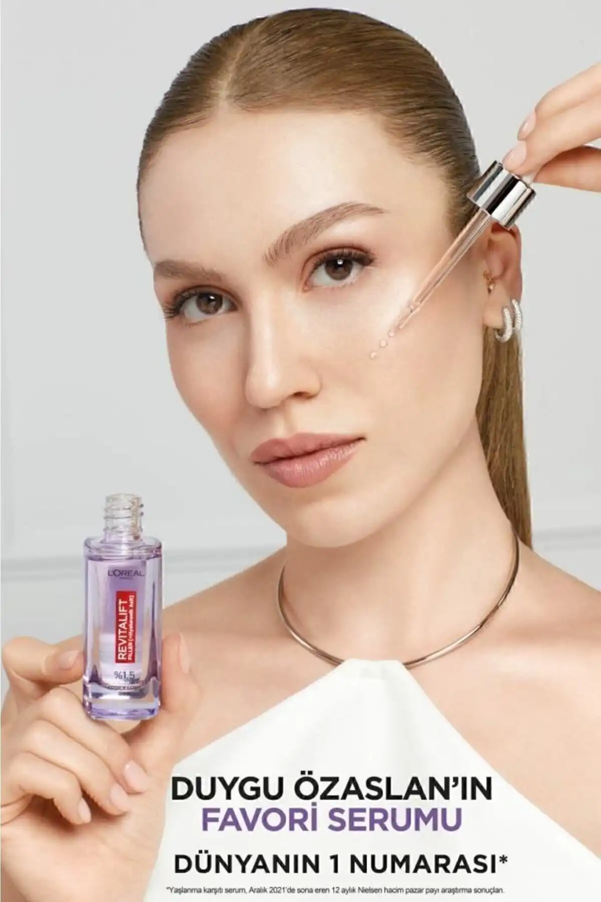 ست پوست حساس به خشکی 1.5% هیالورونیک اسید خالص سرم و رطوبت تراپی آب آلوئه ورا برند   L'Oreal Paris(لورآل پاریس) به رنگ   در دسته ست مراقبت از پوست