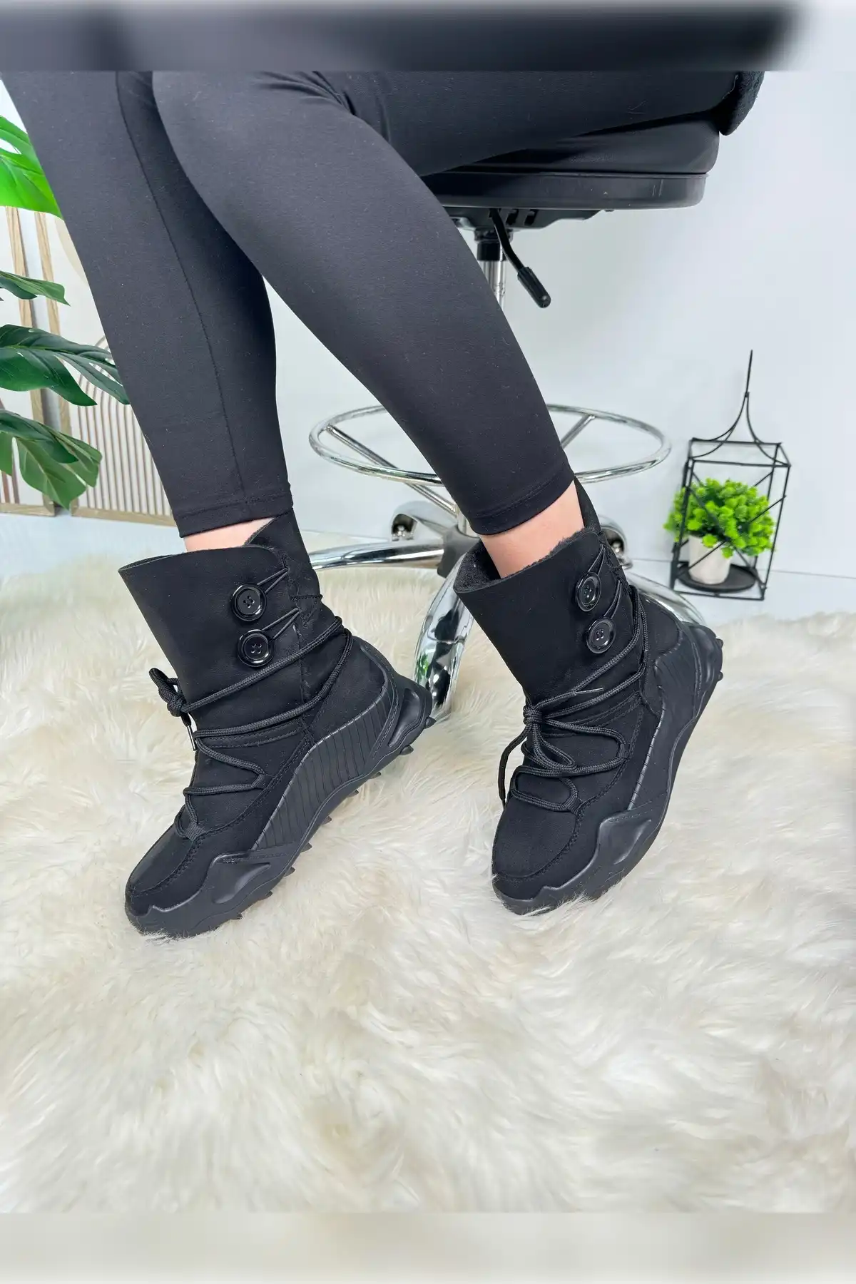چکمه های برفی زنانه روزانه چکمه های زیره ضخیم با خز در داخل بوتی دکمه دار چرمی Nubuck 501 برند   Nstil ( Nstyle )  به رنگ  مشکی
