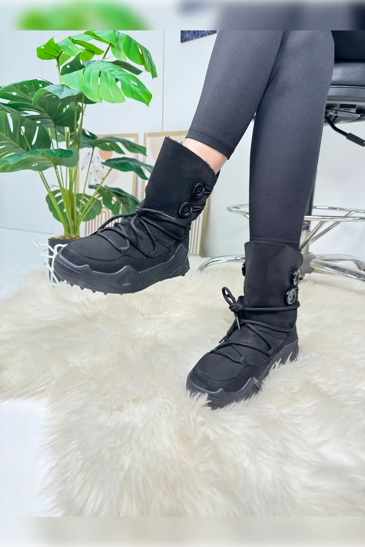 چکمه های برفی زنانه روزانه چکمه های زیره ضخیم با خز در داخل بوتی دکمه دار چرمی Nubuck 501 برند   Nstil ( Nstyle )  به رنگ  مشکی