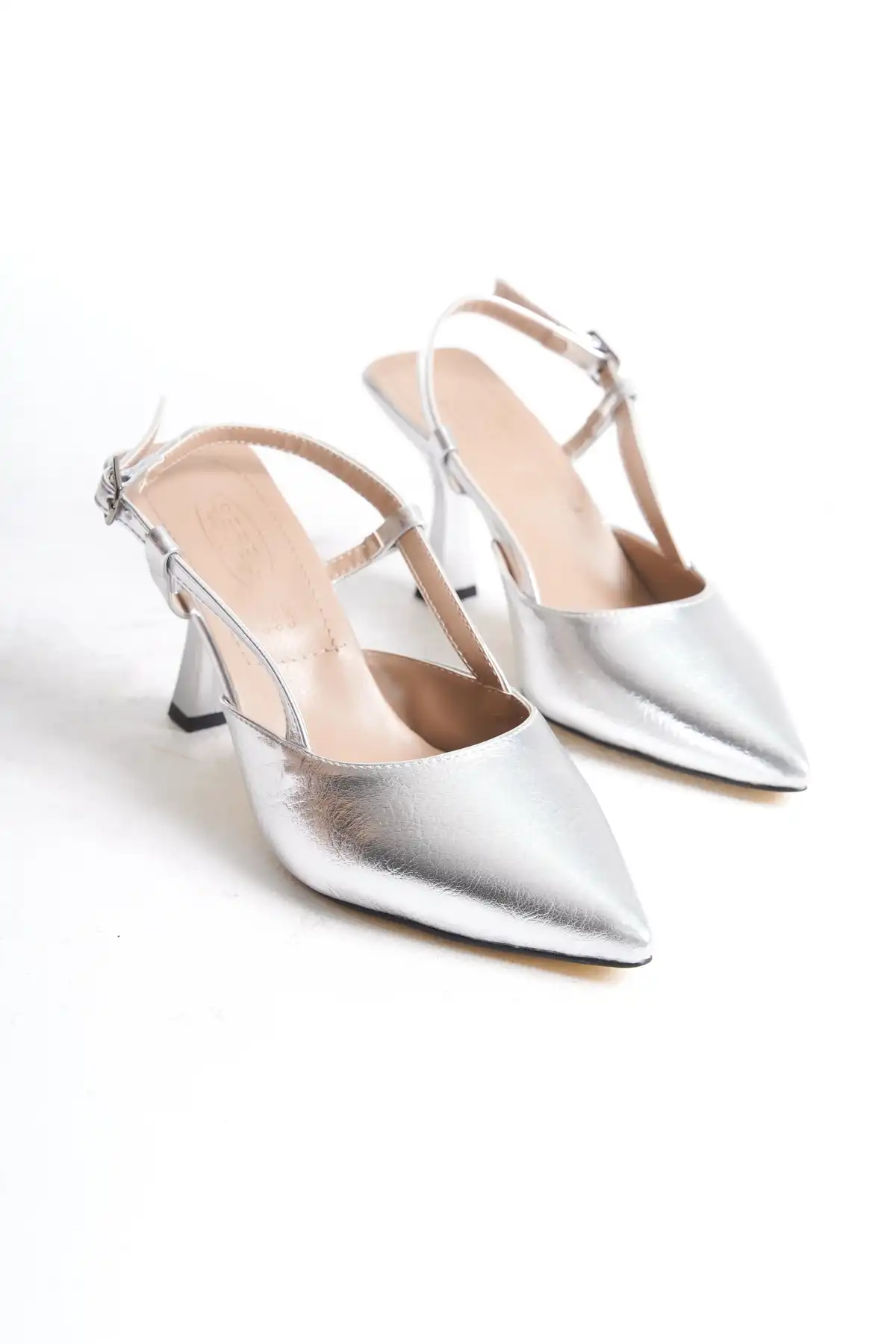 35 کفش پاشنه زن پشت کفش در پشت کفش پاشنه بلند 8 سانتی متر برند  SEREL35SHOES ( کفش 35 Serel )  به رنگ  نقره در دسته کفش مجلسی زنانه