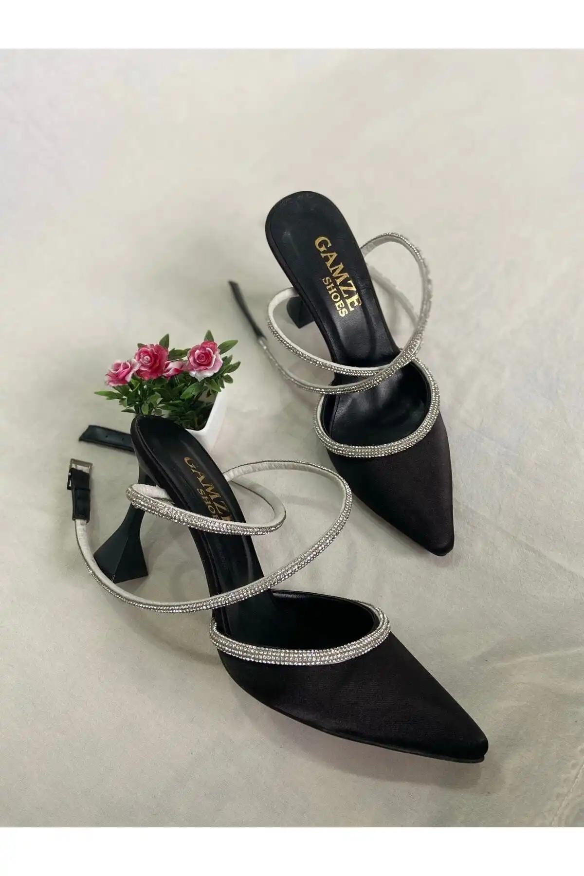 کفش مجلسی زنانه اصل ترکیه مدل جدید 2025  برند  Gamze Shoes ( کفش های Gamze )  به رنگ  پسوریازیس سیاه
