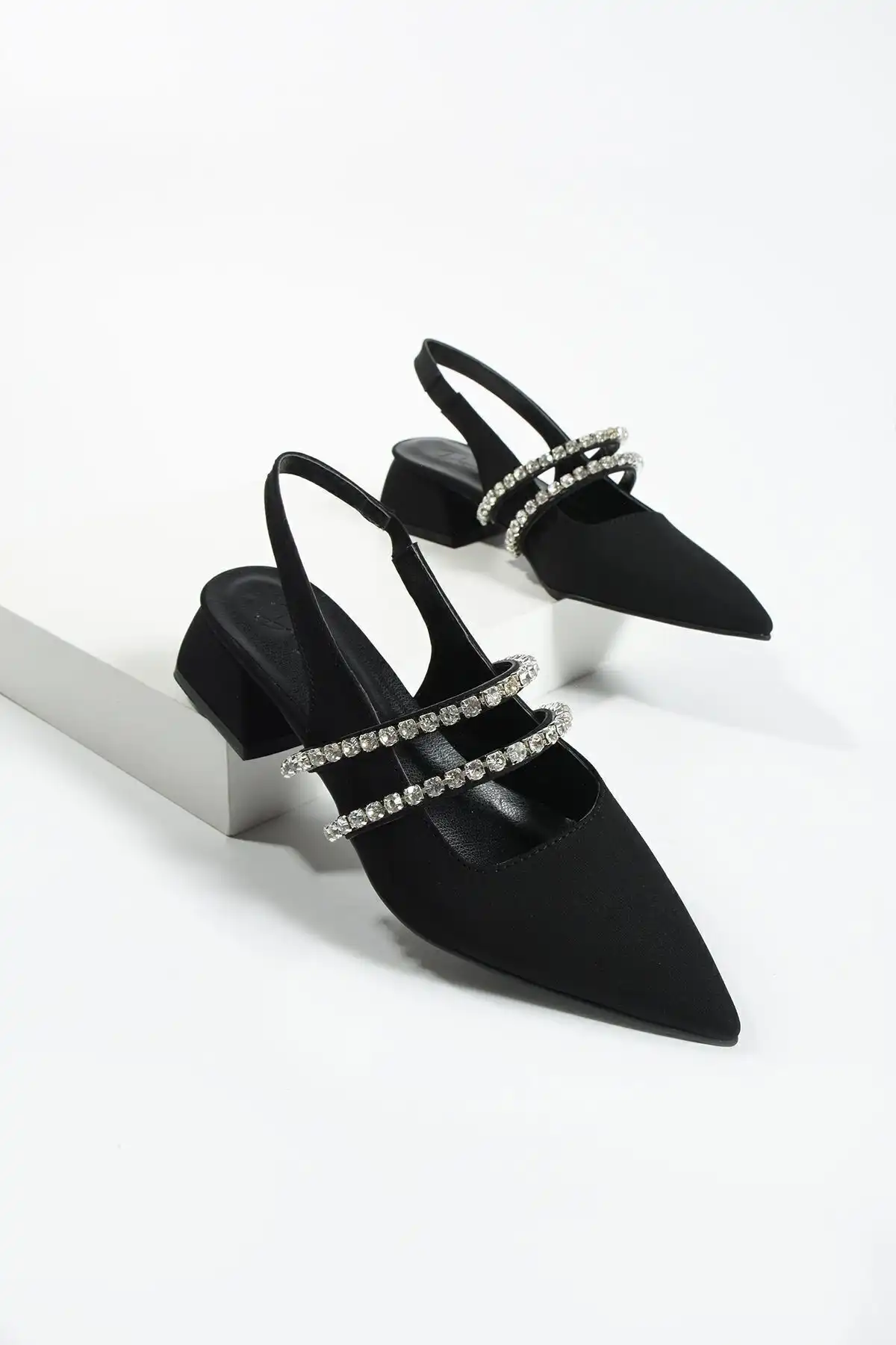 کفش مجلسی زنانه اصل ترکیه مدل جدید 2025  برند   DUXAL SHOES(کفش دوکسال) به رنگ  سیاه