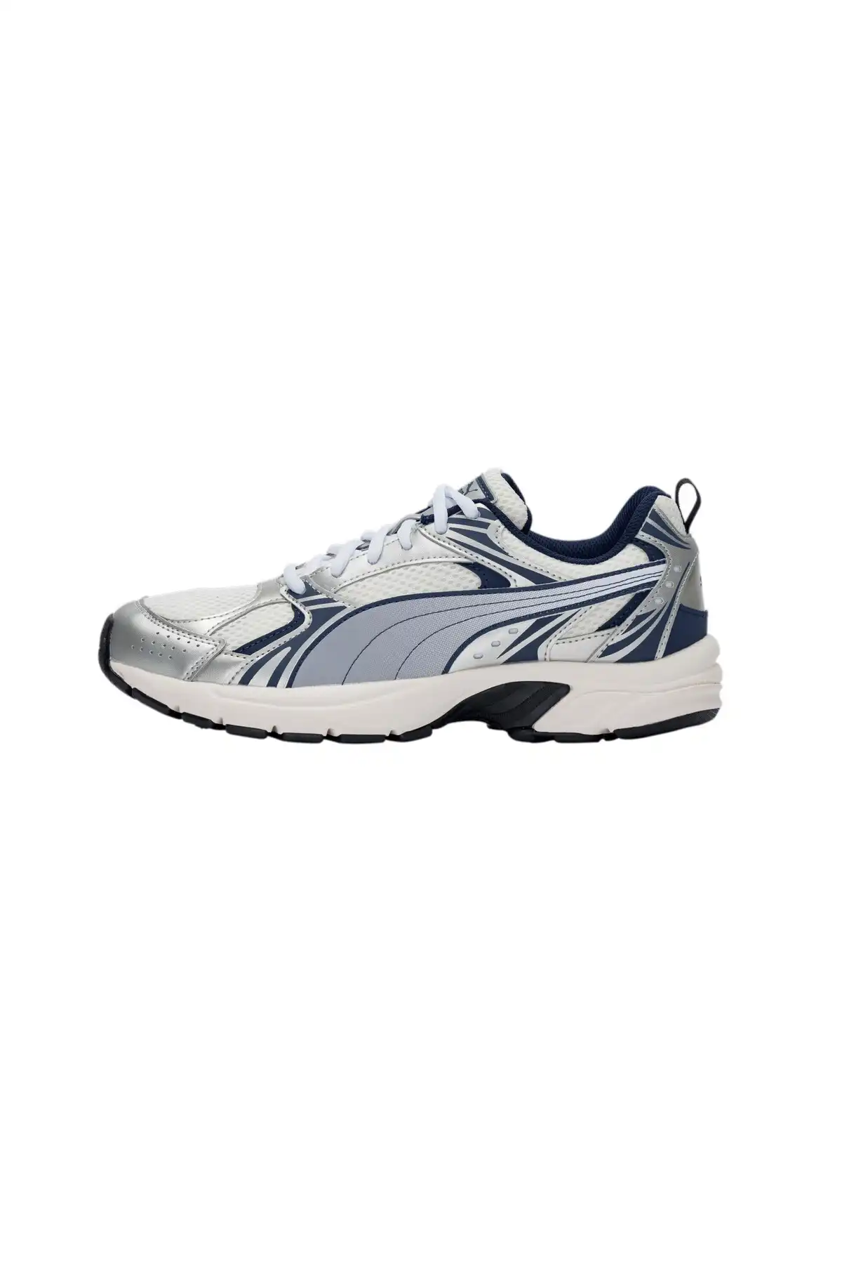 کفش اسپورت مردانه مدل جدید پاییز  2025  برند  Puma به رنگ  دارای نقره سفید